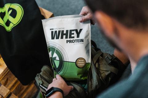 Proteiny: jak je vybírat, dávkovat a kdy je užívat Proteiny: jak je vybírat, dávkovat a kdy je užívat