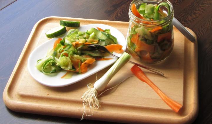 Jak na hadovky v pikantní marinádě | recept na delikatesu z okurek Jak na hadovky v pikantní marinádě | recept na delikatesu z okurek