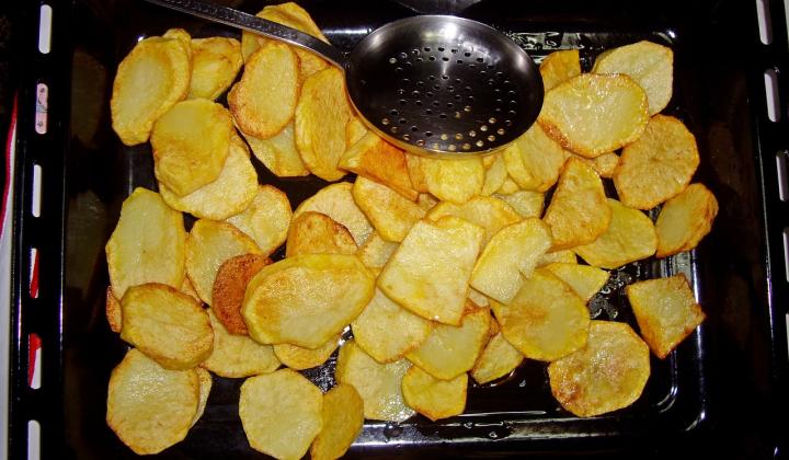 Jak si upéct brambory s česnekem | recept Jak si upéct brambory s česnekem | recept