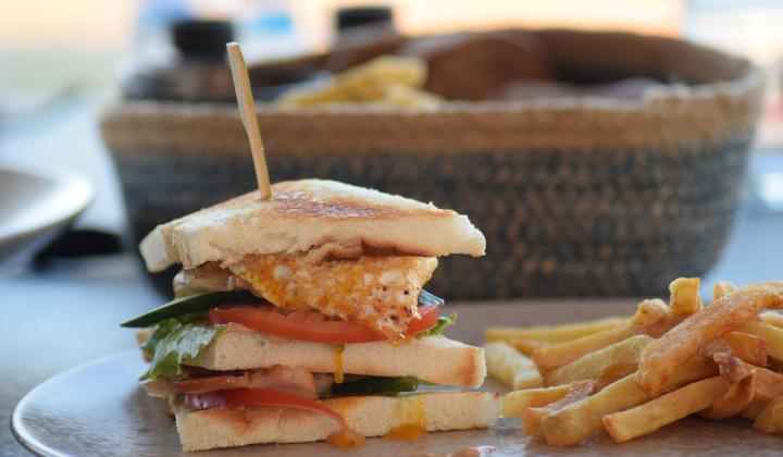 Jak připravit sendviče s kuřecím masem s domácím italským dipem | recept Jak připravit sendviče s kuřecím masem s domácím italským dipem | recept