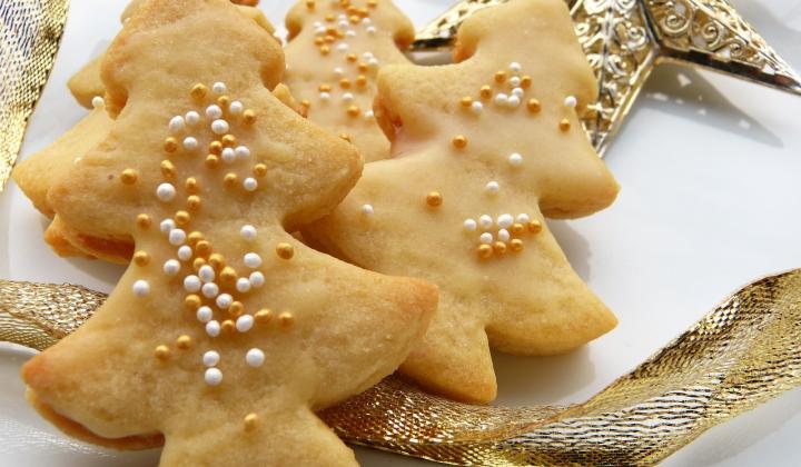 Jak upéct medové vánoční stromečky | recept Jak upéct medové vánoční stromečky | recept