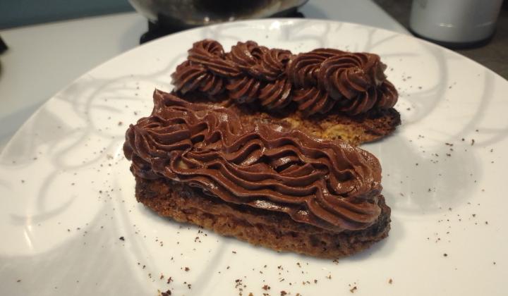 Jak upéct tyčinky s pařížským krémem | recept na vánoční cukroví Jak upéct tyčinky s pařížským krémem | recept na vánoční cukroví