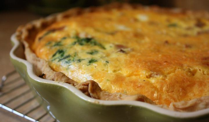 Jak upéct slaný koláč z listového těsta se špenátem | recept Jak upéct slaný koláč z listového těsta se špenátem | recept