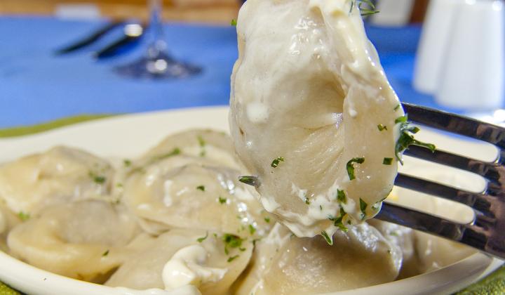 Jak udělat sibiřské pelmeně | recept na plněné těstoviny Jak udělat sibiřské pelmeně | recept na plněné těstoviny