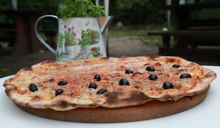 Jak udělat pizza závitky s tuňákem a goudou | recept Jak udělat pizza závitky s tuňákem a goudou | recept