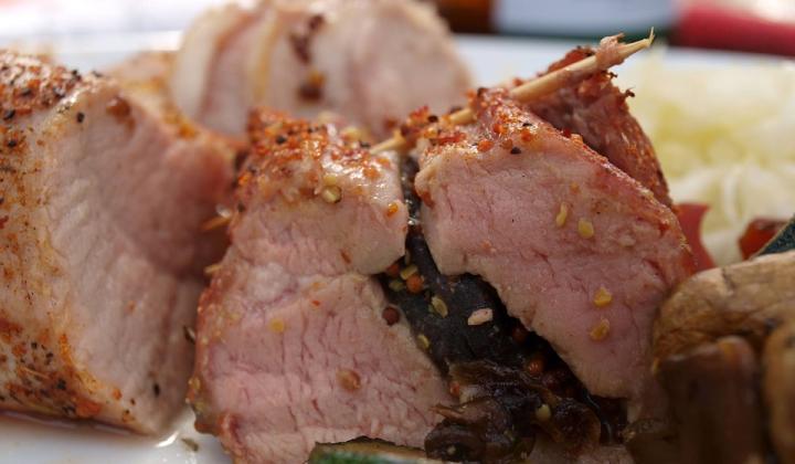 Jak udělat vepřovou panenku s ořechovou krustou | recept Jak udělat vepřovou panenku s ořechovou krustou | recept