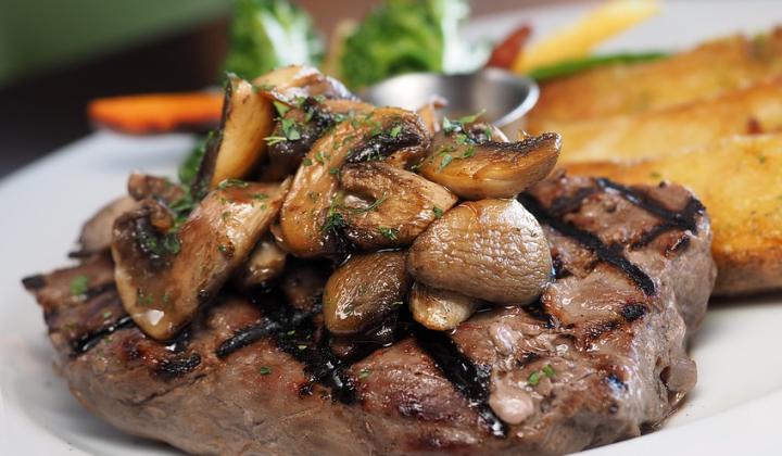 Jak připravit hovězí na houbách | recept