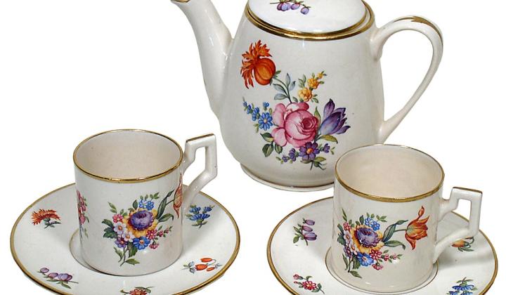Jak opravit malovaný porcelán | radyhttps://pixabay.com/photos/tea-set-saucer-cup-tea-set-drink-1069145/ Jak opravit malovaný porcelán | rady