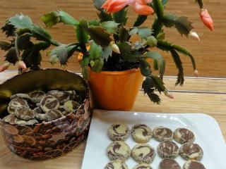 Jak upéct černobílé placičky | recept na rychlé vánoční cukroví