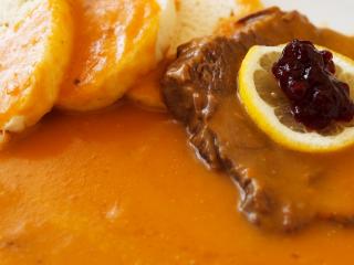 Jak připravit tradiční svíčkovou | recept Jak připravit tradiční svíčkovou | recept