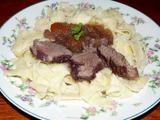 Jak udělat hovězí konfitovanou kližku na víně | recept Jak udělat hovězí konfitovanou kližku na víně | recept