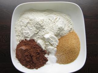 Jak na bleskovou přesnídávkovou bábovku s kakaem | recept Jak na bleskovou přesnídávkovou bábovku s kakaem | recept