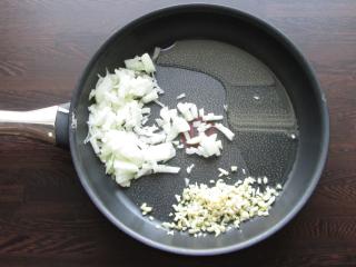 Jak připravit kuřecí játra ve smetanové omáčce | recept