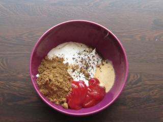 Jak na nevšední pečený indický květák s delikátním dipem | recept Jak na nevšední pečený indický květák s delikátním dipem | recept