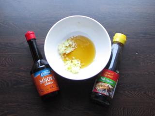 Jak na rychlé asijské stir fry s tofu a čínskými nudlemi | recept Jak na rychlé asijské stir fry s tofu a čínskými nudlemi | recept
