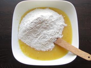 Jak upéct neodolatelný citronový koláč s krémem z bílé čokolády | recept Jak upéct neodolatelný citronový koláč s krémem z bílé čokolády | recept