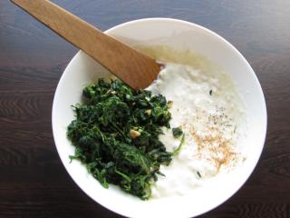 Jak zapéct cukety plněné ricottou, špenátem a fetou | recept