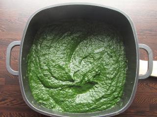 Jak uvařit krémovou špenátovou polévku | recept na zeleninový krém Jak uvařit krémovou špenátovou polévku | recept na zeleninový krém