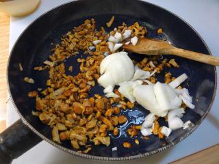 Jak upéct závin z listového těsta s liškami | recept s houbami Jak upéct závin z listového těsta s liškami | recept s houbami