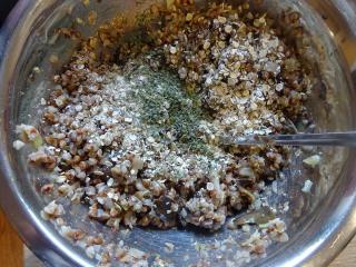 Jak udělat karbanátky z pohanky a hub | recept bez masa Jak udělat karbanátky z pohanky a hub | recept bez masa