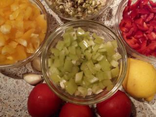 Jak připravit salát s klíčky mungo | recept Jak připravit salát s klíčky mungo | recept