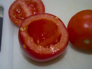 Jak na zapečená rajčata s čirokem | recept Jak na zapečená rajčata s čirokem | recept