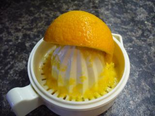 Jak upéct citronové sušenkové řezy | recept