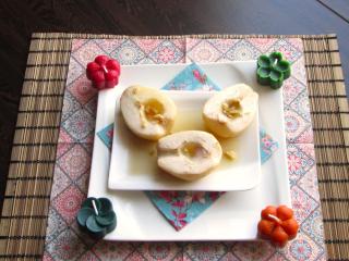 Hrušky pečené ve sladkém zázvorovém sirupu Jak udělat dezert pečené hrušky v zázvorovém sirupu | recept