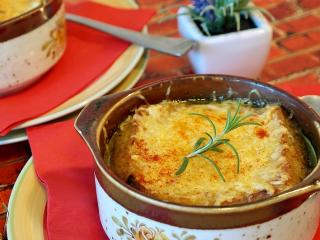 Jak udělat cibulačku se sýrem | recept Jak udělat cibulačku se sýrem | recept